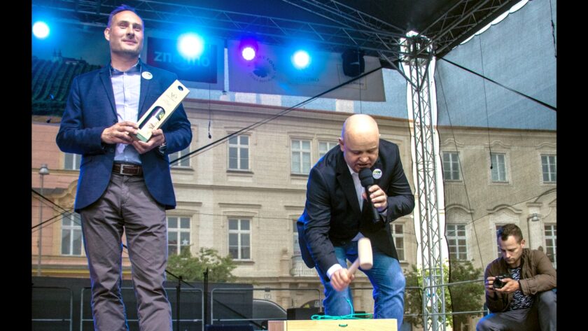 Charitativní prodej vín: Dětské centrum získá 16 770 korun