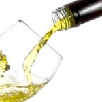Nalévání - bílé víno