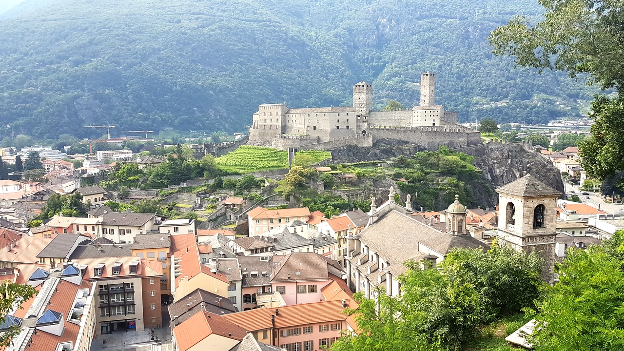 Hrad Castelgrande (Unesco) v hlavním městě Ticina Bellinzona