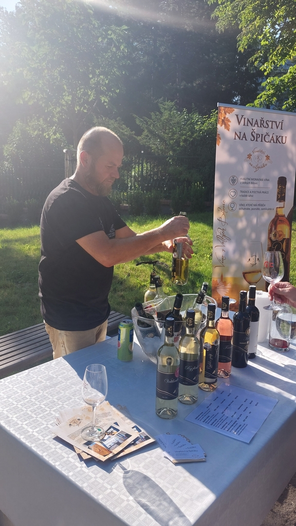 Víno v rytmu swingu - Vinařství Na Špičáku